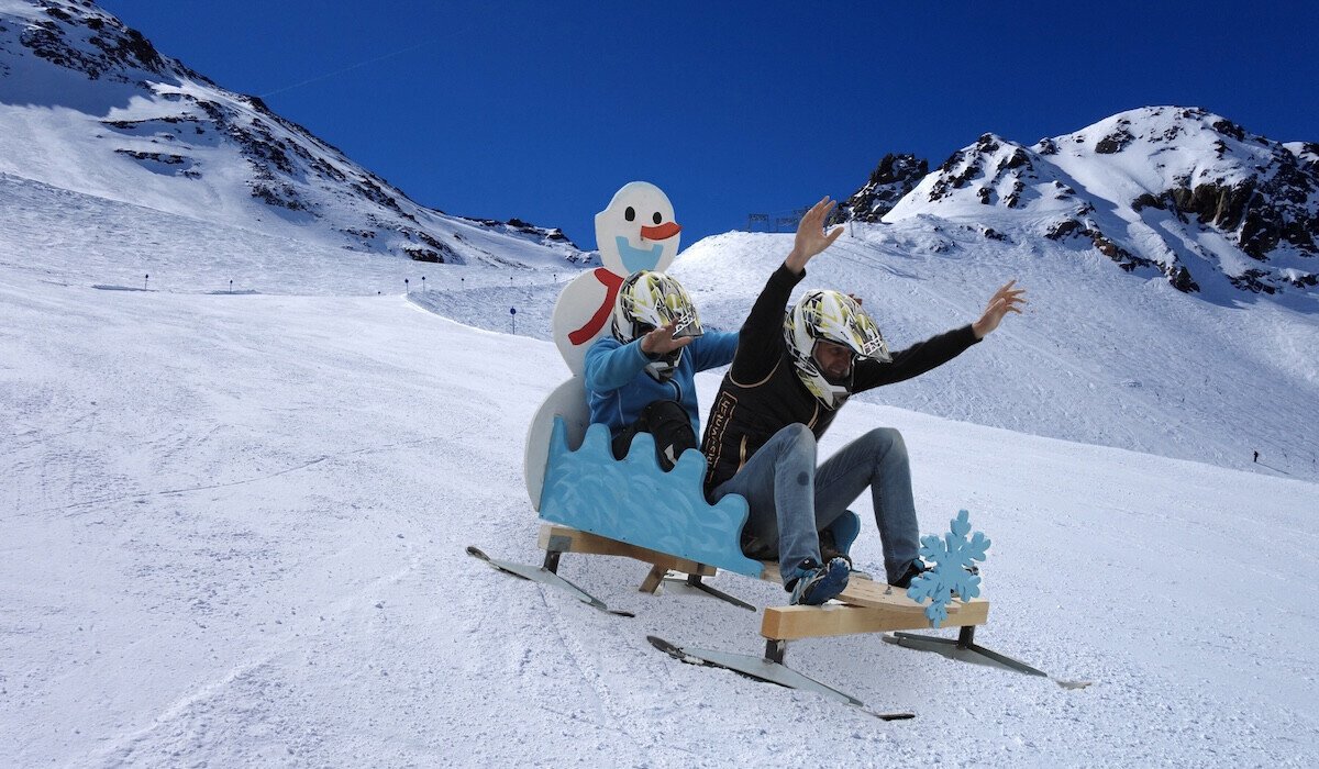 Schlitten oder Bob bauen und los brettern!