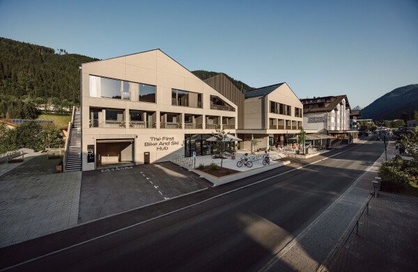 Dips&Drops - The First Bike And Ski Hub