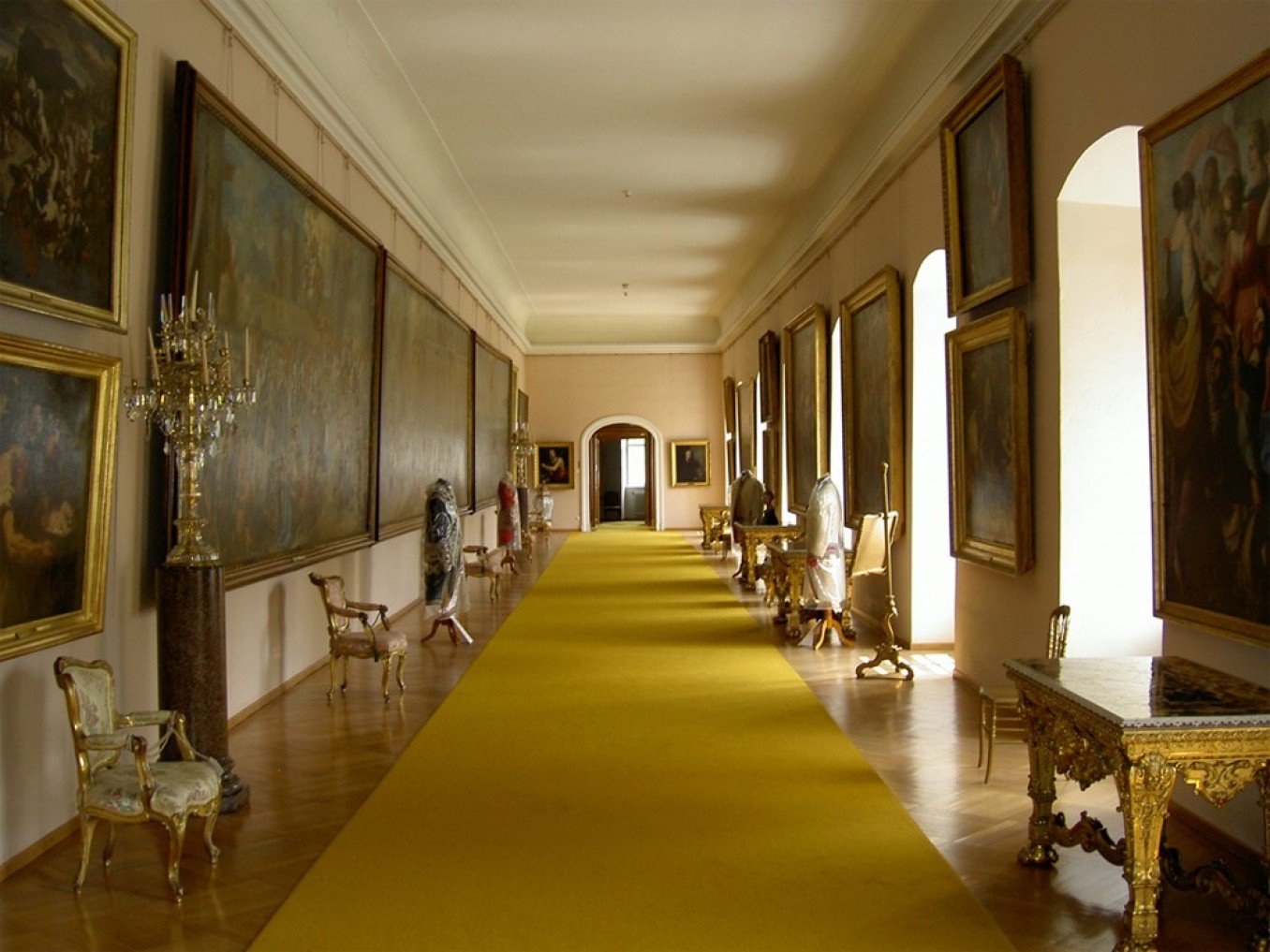 Schloss Rohrau Hochzeitslocation Bankettsaal